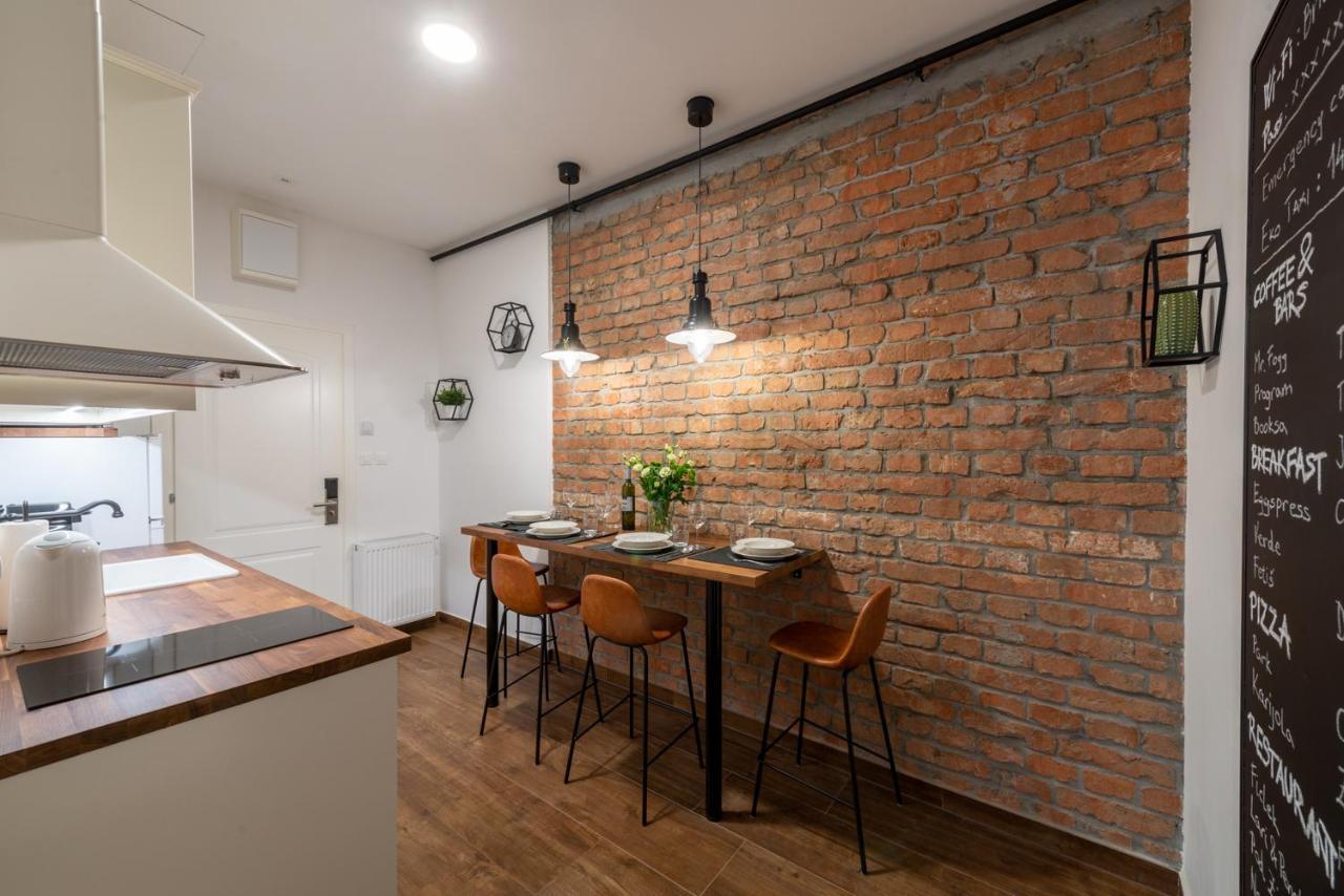 Brickwall Apartments 자그레브 외부 사진